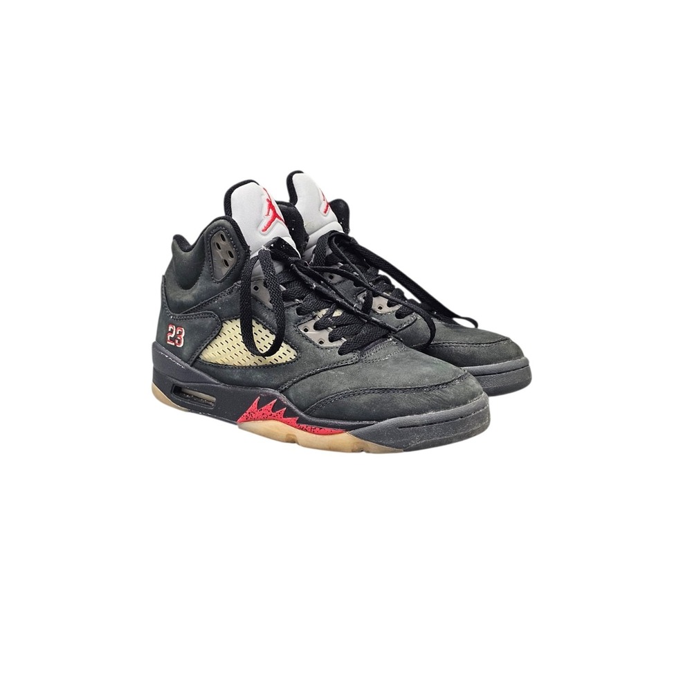 Nike Women's Size 7.5 Mens 6.5 US Air Jordan 5 Retro Gore-Tex Off Noir Fire Red